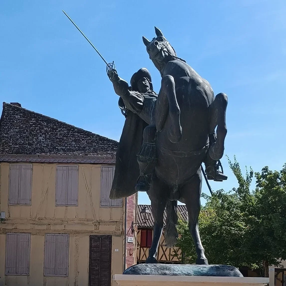 Statue d'Artagnan Lupiac